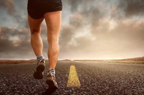 Gambe pesanti: consigli e rimedi